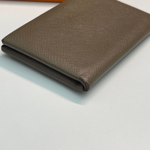Hermes Calvi card holder in etoupe gray women leather wallet with box - Picture 7 of 16